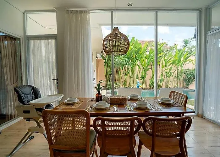 Leya & Leon Canggu - Private 3br With Pool ホテル 4*