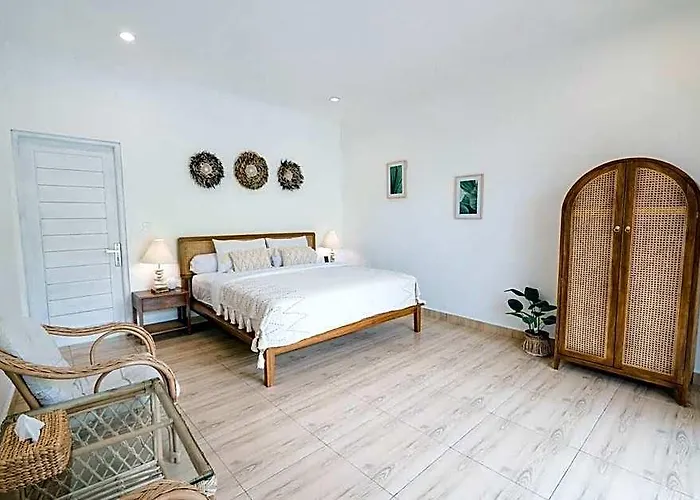 ホテル Leya & Leon Canggu - Private 3br With Pool