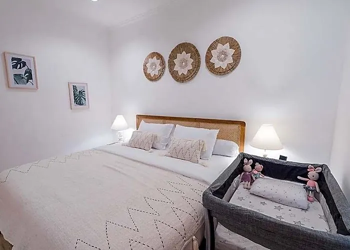 ホテル Leya & Leon Canggu - Private 3br With Pool 4*