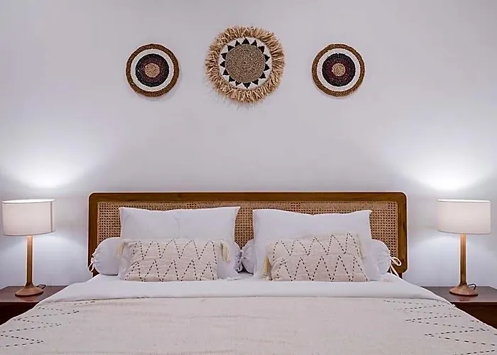 Leya & Leon Canggu - Private 3br With Pool ホテル